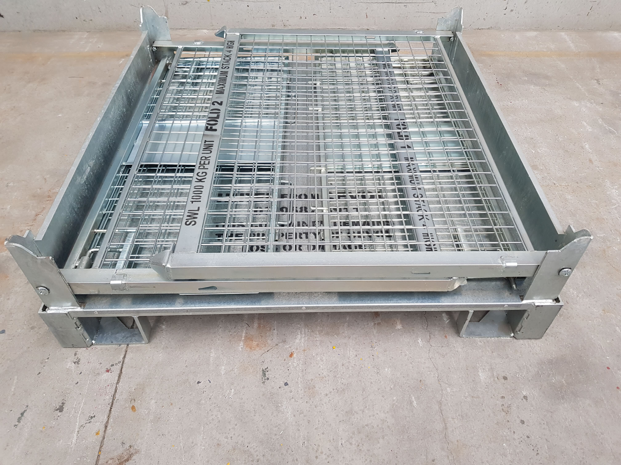 Folding Mesh Pallet Galvanised Finish 