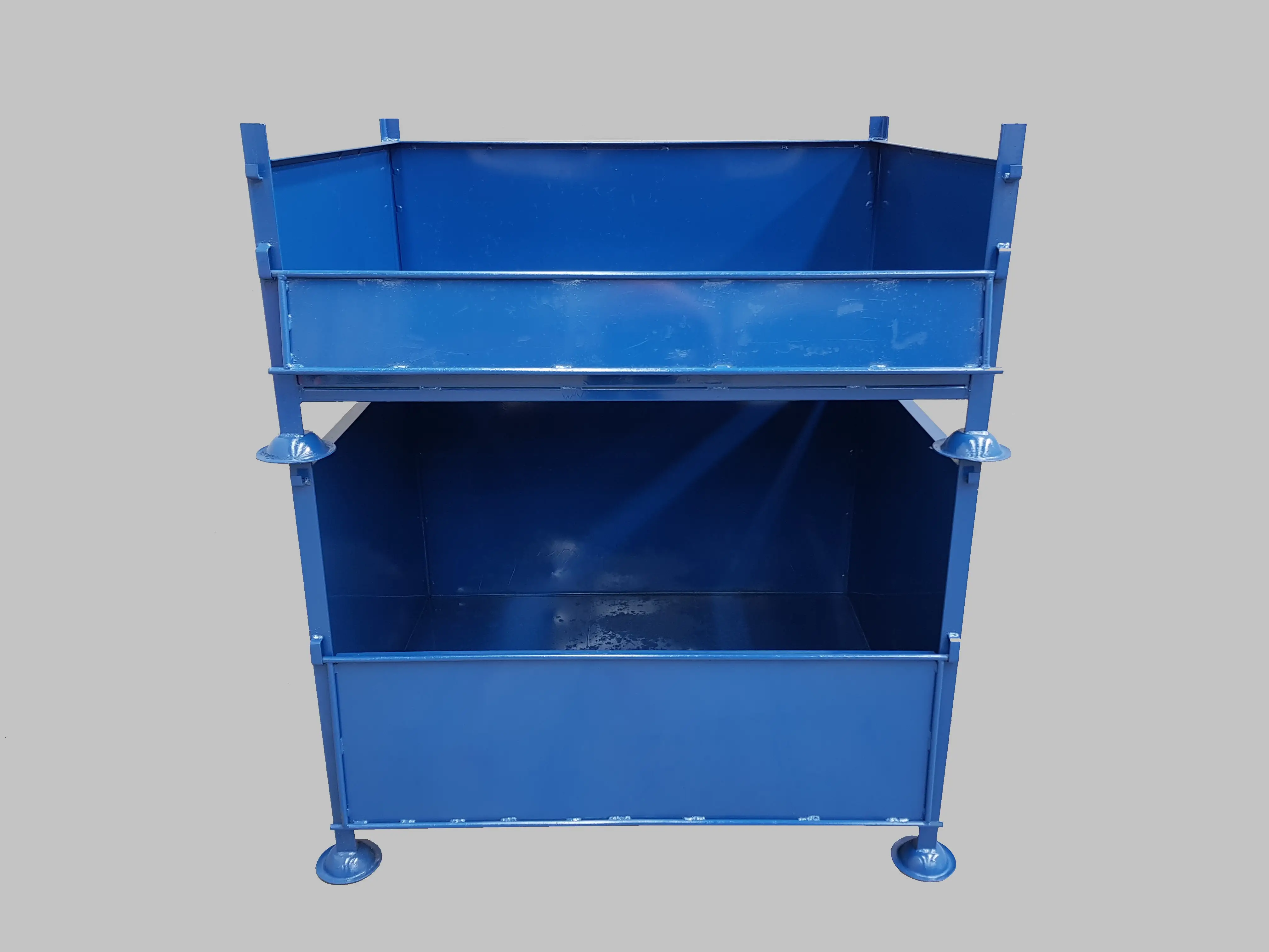 SS.1 All Sheet Pallet with half drop front gate 